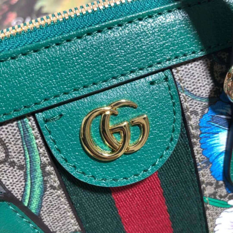 The Ophidia GG Flora Small Tote Bag: A Timeless and Contemporary Masterpiece from <a href="https://www.replicastylish.com/category/gucci/">Gucci</a>